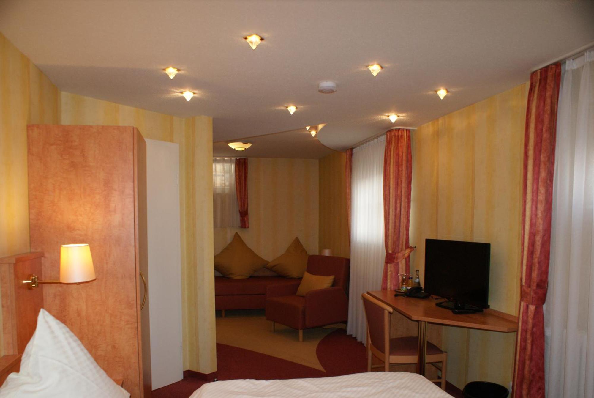 Hotel Altes Rathaus Ostfildern Zewnętrze zdjęcie
